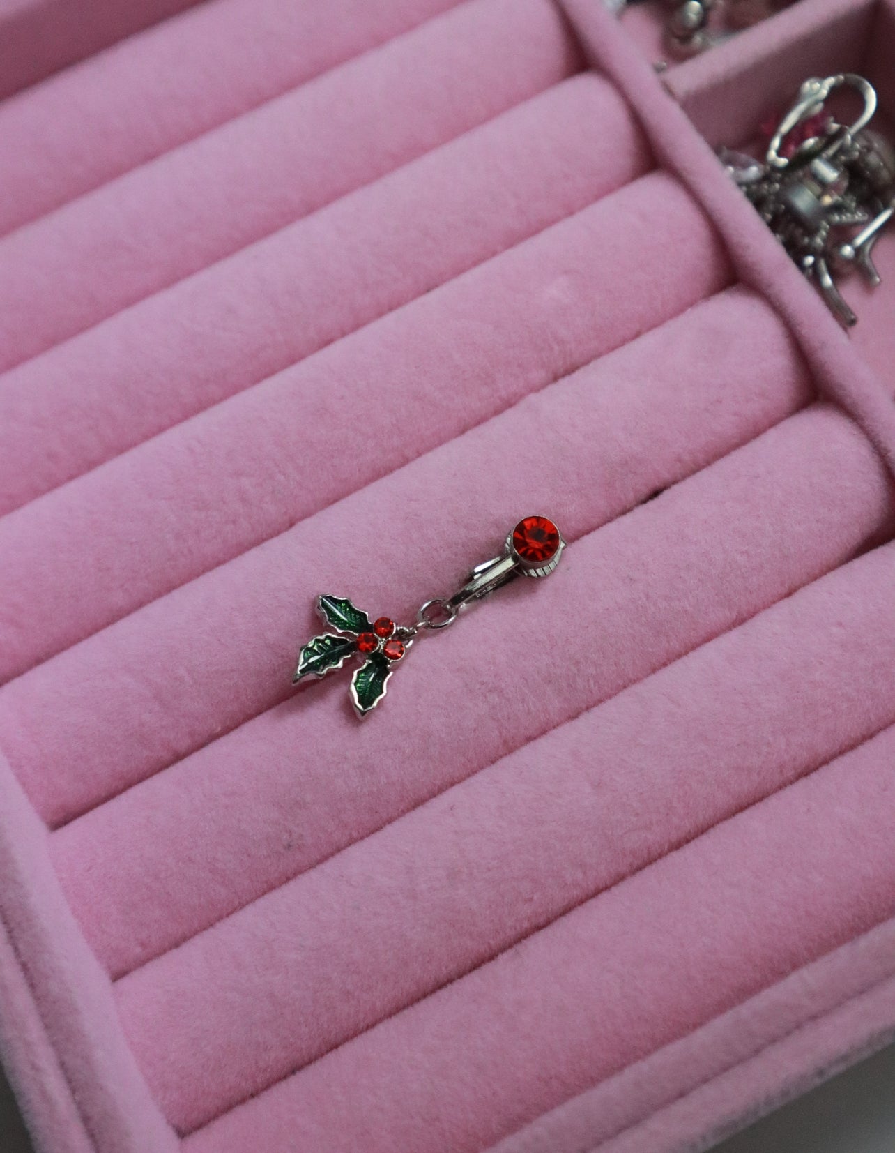 Fake Mistletoe Clip On Belly Ring